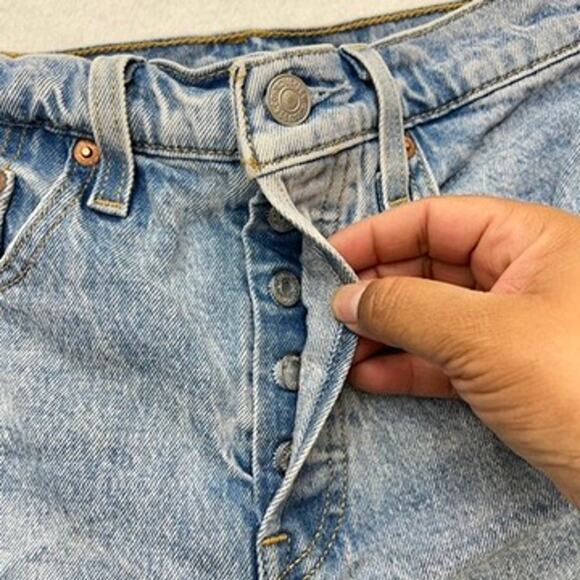 Levi's 501 Button Fly Cut Off Women's Sz. 26 Denim Shorts Blue Light Wash - Picture 3 of 6